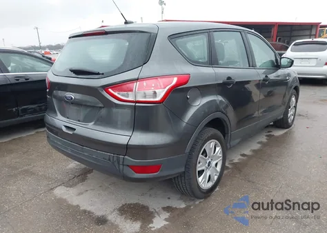 2015 Ford Escape S z USA, uszkodzony, nr VIN 1FMCU0F76FUA42322